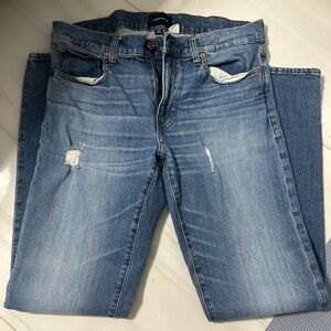 J CREW JEANS 33